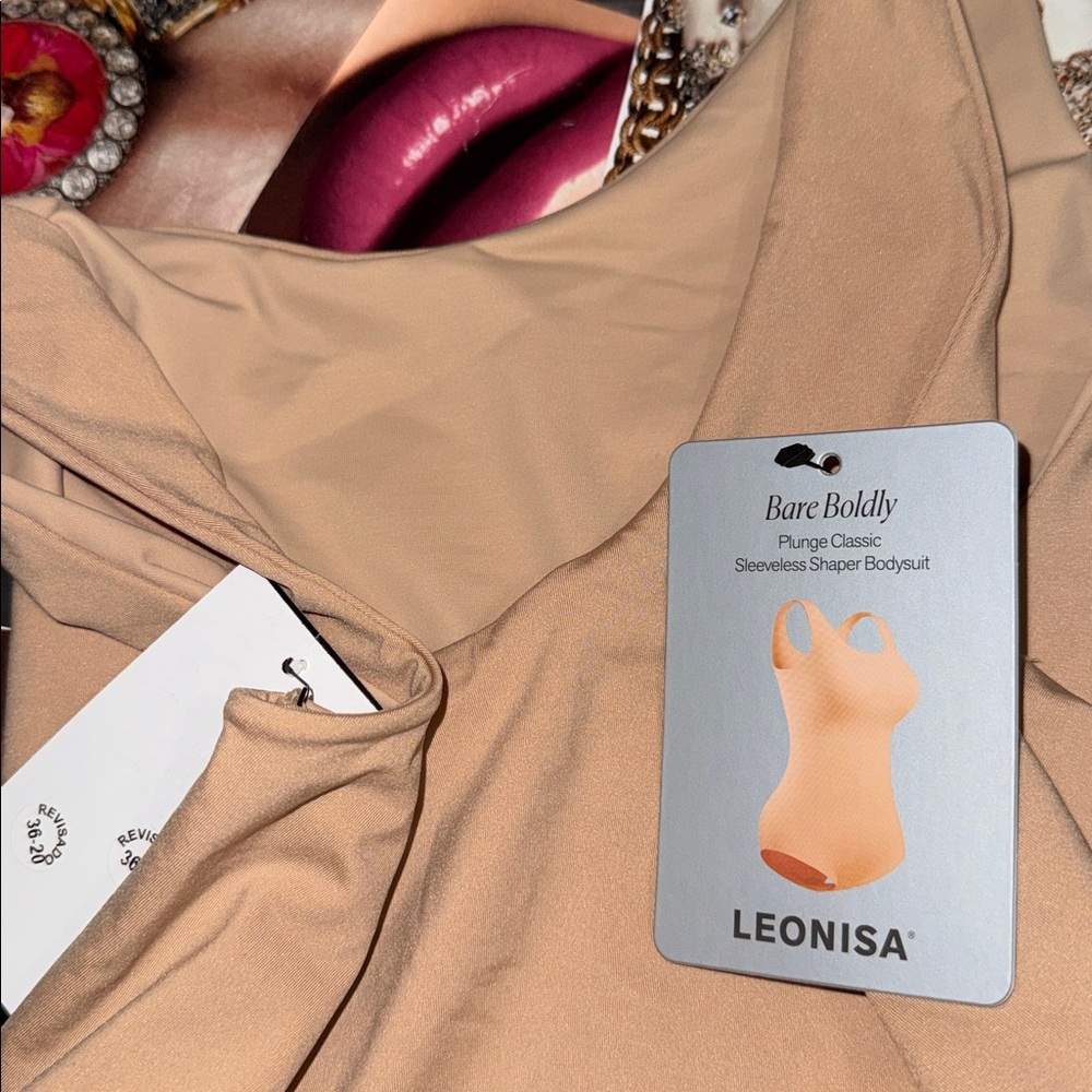 ⏳ ♥️ ⌛️ • 💎 Leonisa x S-N-A-T-C-H Vibes 💎 • ♥️ ⌛️ ♥️
